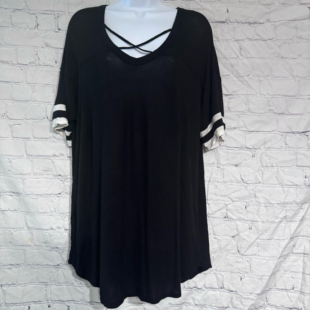 No Boundaries Criss Cross Top XXL